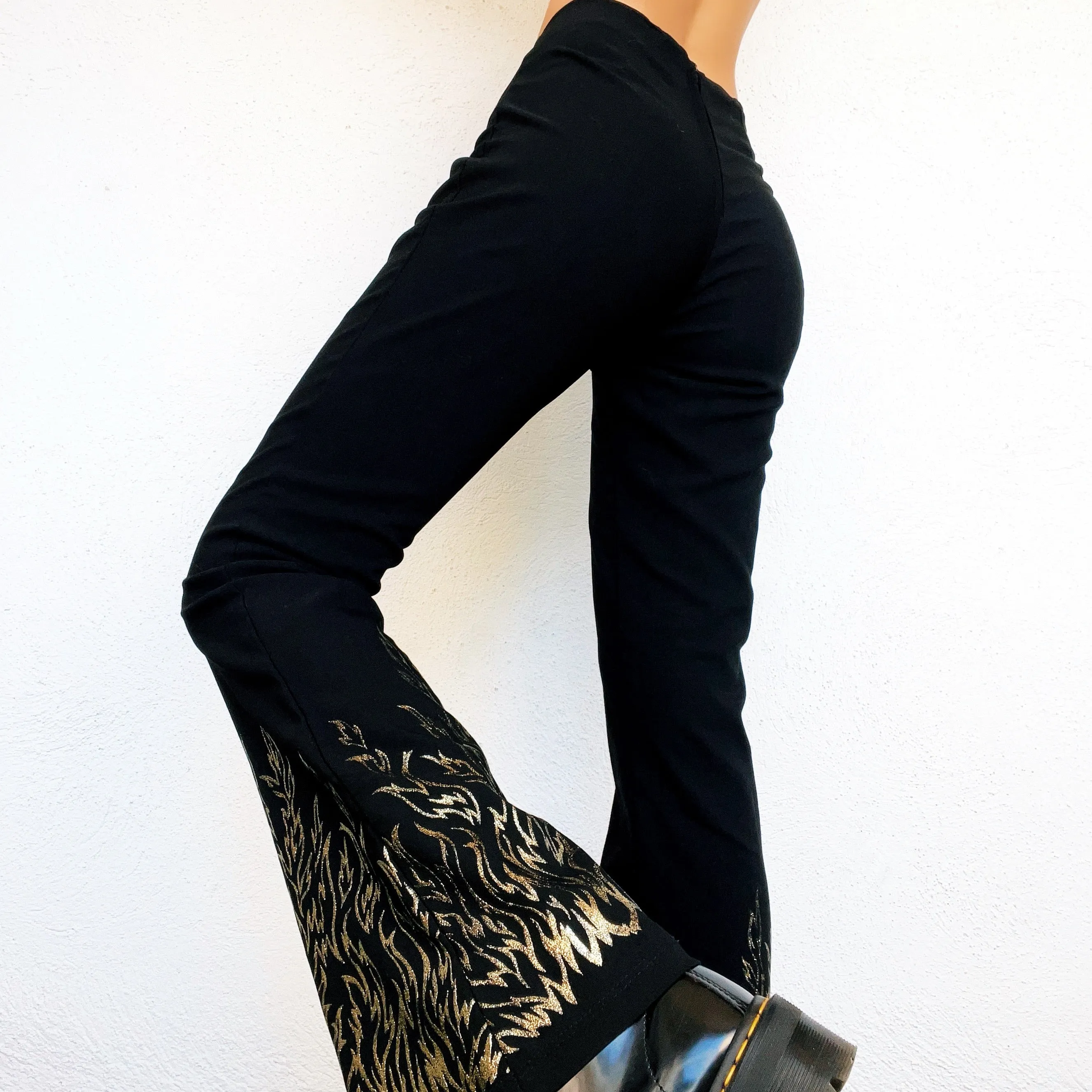 90s Black Flame Pants (S/M)